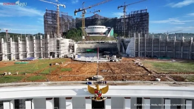 44774-penampakan-bangunan-istana